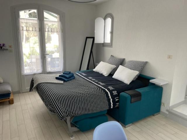 Вілла Adorable Petite Maison A 400M De La Mer Сен-Жорж-де-Дідонн Екстер'єр фото